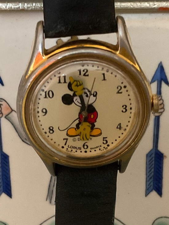 Vintage- Lorus V515-6080 [A1]-Disney—Mickey Moose Watch